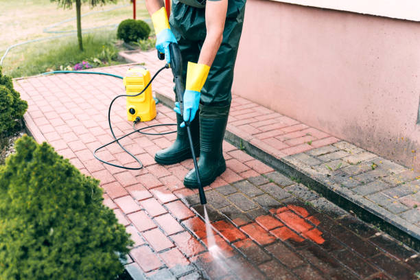 Best Pool Deck Cleaning  in North Randall, OH